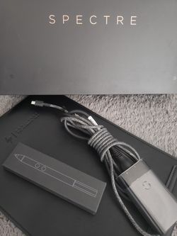 HP Spectre 13" Leather Case & Charger