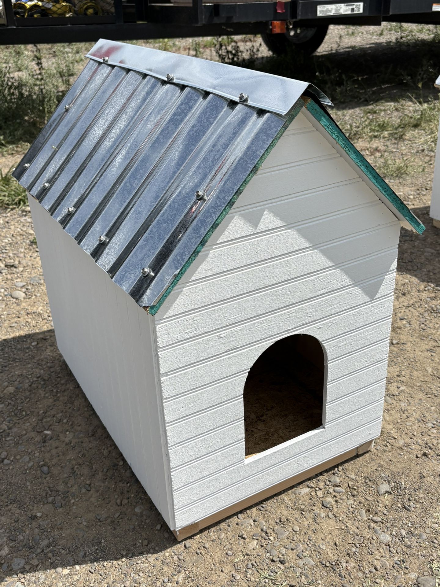 Small Cat House Or Chihuahua House