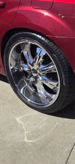 I’m selling some 24 inch rims five lug missing two caps. Tires are in good condition.