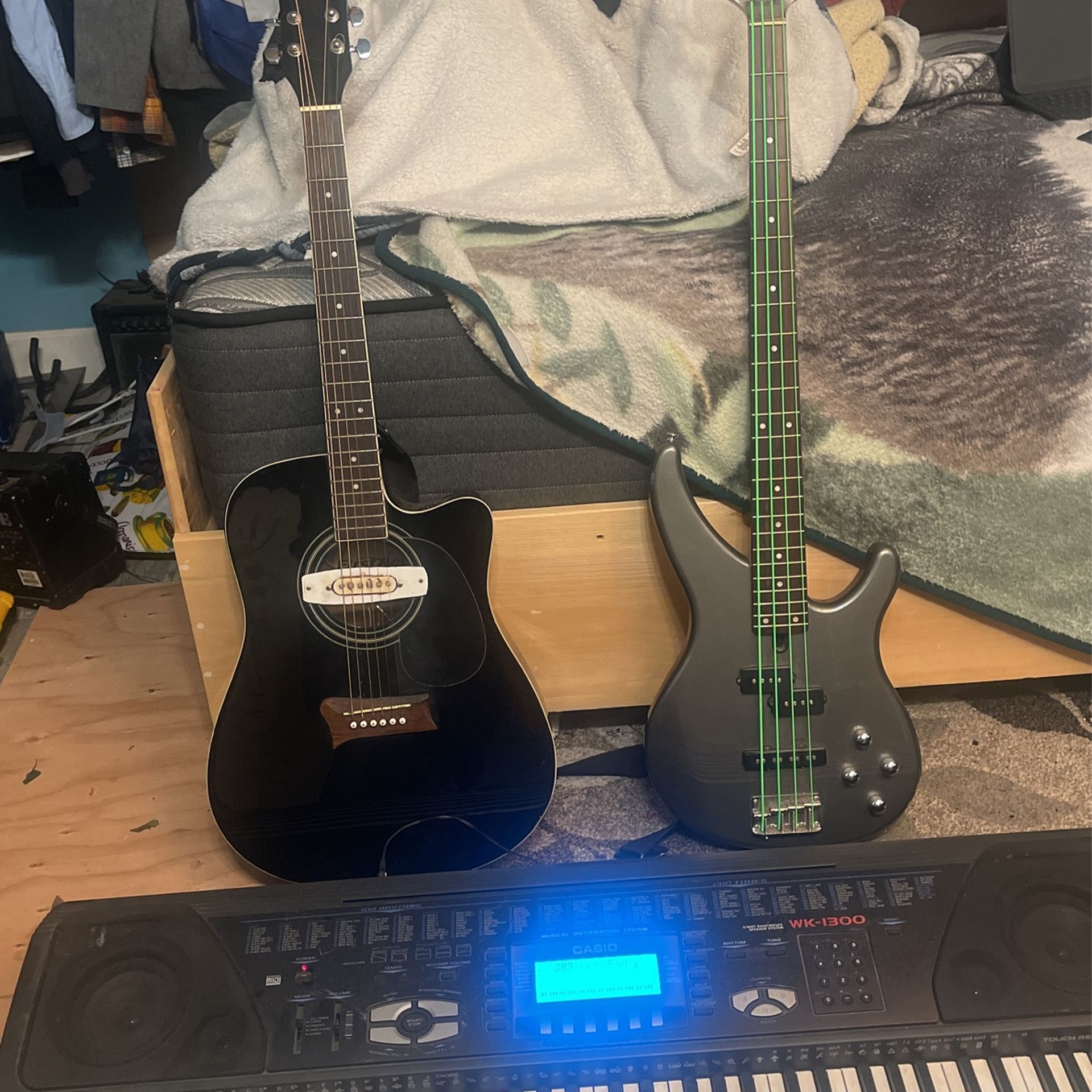 Bass, Gitar , Bass