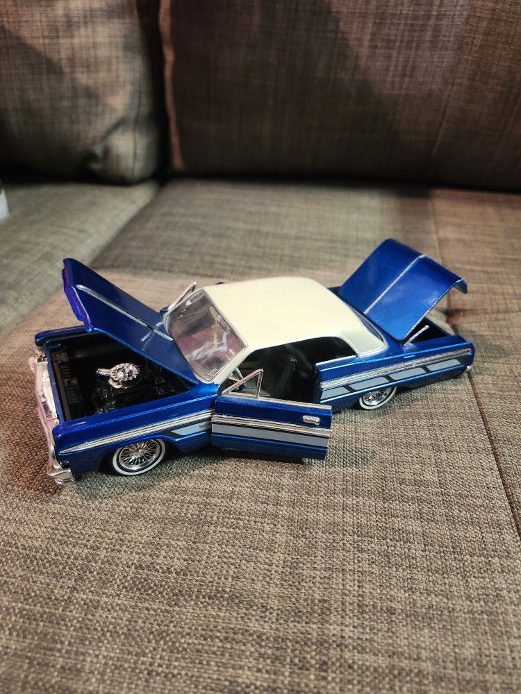 1964 Impala Laylow Metal Car