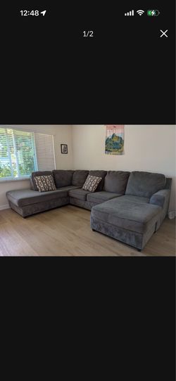 Couch sectional