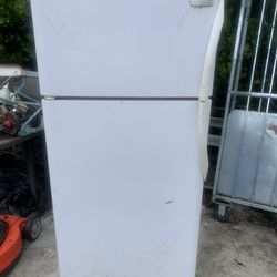 Refrigerator $75 Microwave $25