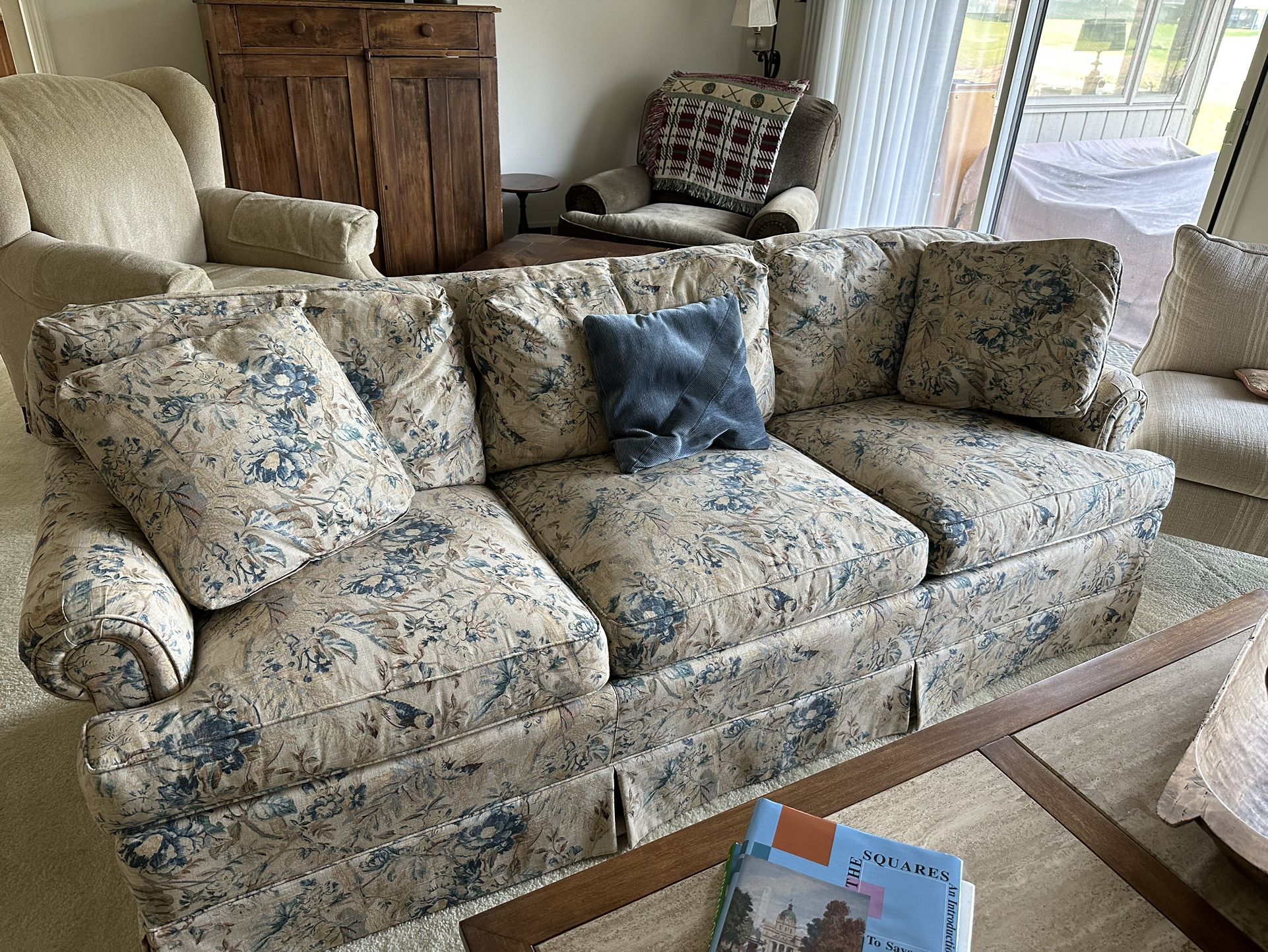 Beautiful Like New Linen Tan & Blue Linen Sofa Couch Living room Furniture