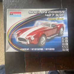 Monogram 1:24 Shelby Cobra 427 SC Model.  