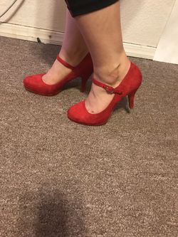 Red heels size 8 1/2