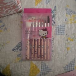 Hello Kitty Make Up Brushes 