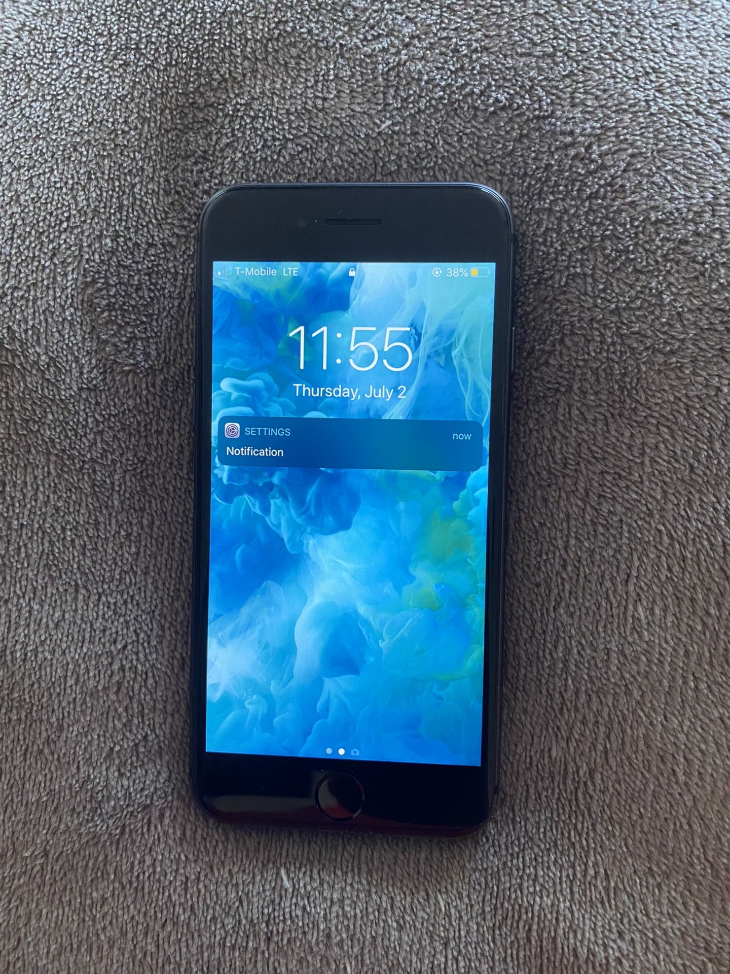 IPhone 8 ( Icloud Unlocked & Unlocked to any company )