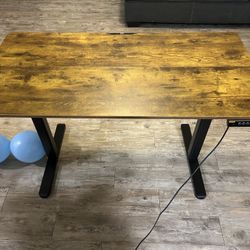 Adjustable Gaming Desk