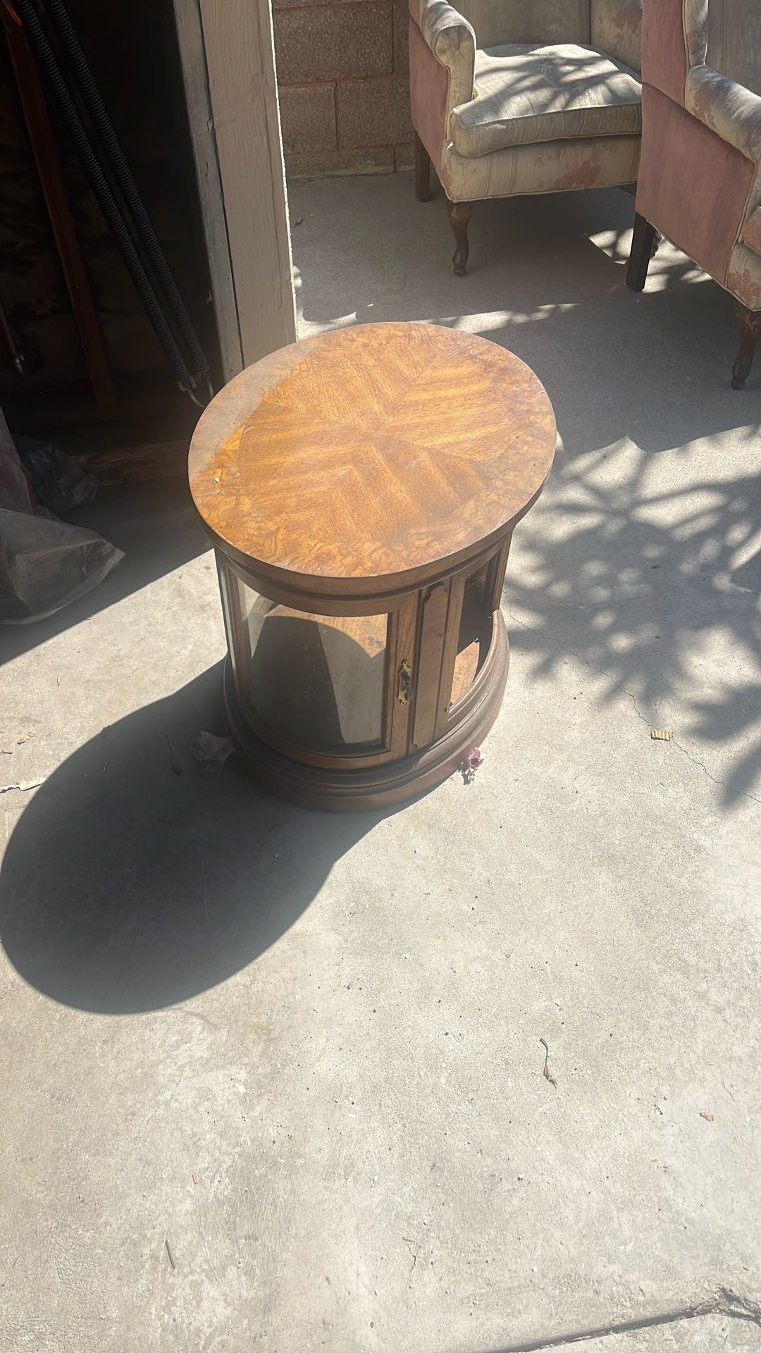 Cool Vintage Antique End Table