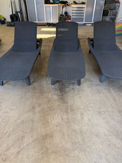 Outdoor loungers