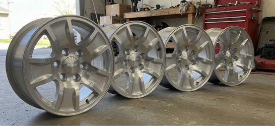 2015 chevy Silverado rims set (ALL 4)