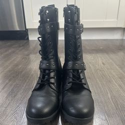 Women’s Faux Leather Lace Up Combat Boots