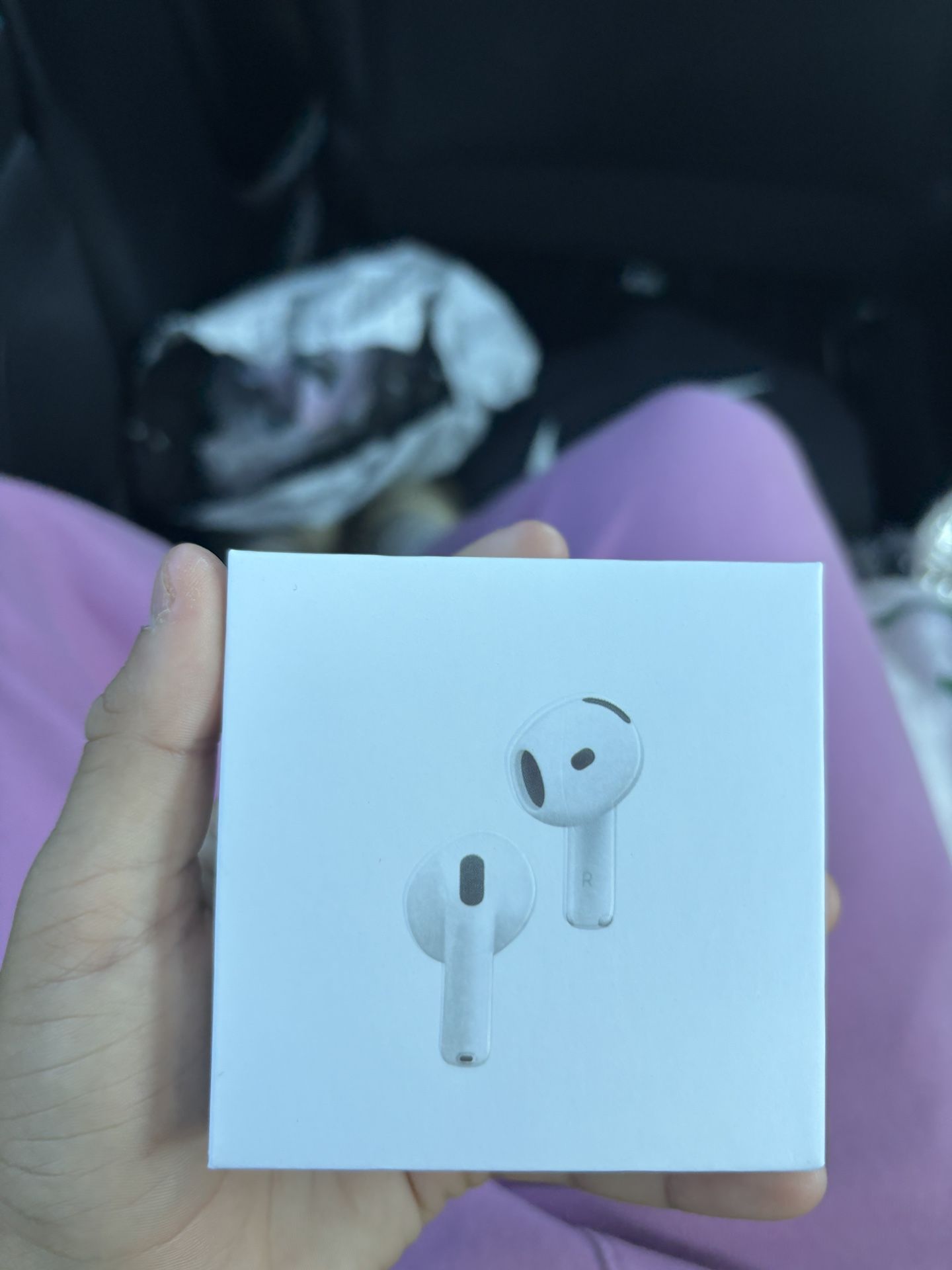 appIe earbuds 4th generation