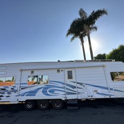 2006 Weekend Warrior FSC 3200 Tiki Edition