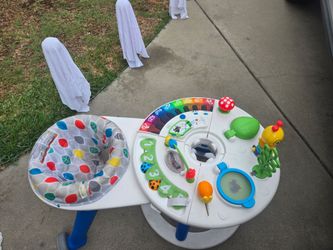 Baby Einstein- Around We Grow