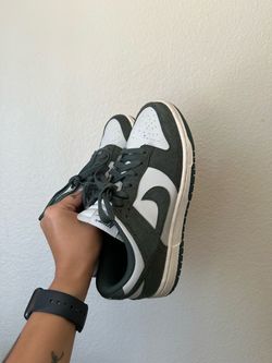 W Nikes 7.5