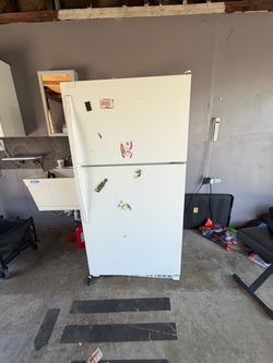 Refrigerator whirlpool