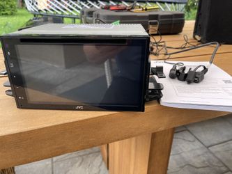 JVC KW-V660BT, CarPlay, Bluetooth, USB, Back Up Camera Capable