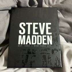 Steve Madden Black Wallet 