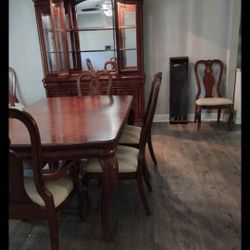 Dining Room Set 