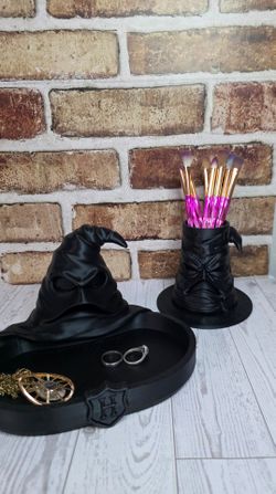 Harry Potter Sorting Hat 2-piece desk/vanity organizer set.