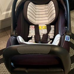 Graco Infant Car Seat Excellent Condition! SnugRide SnugFit 35 DLX
