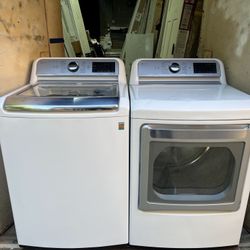 LG TurboWash Steam Washer & Dryer Set 