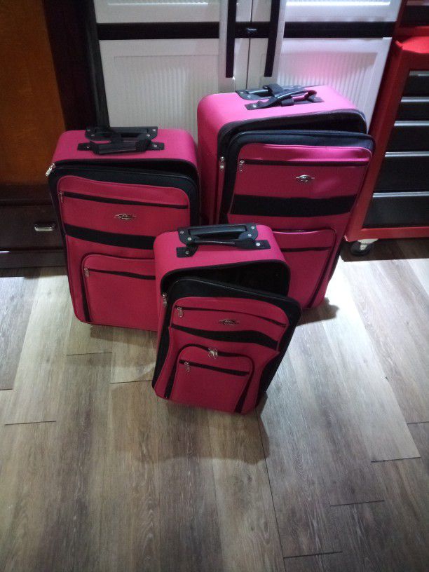 3 Piece Luggage Set