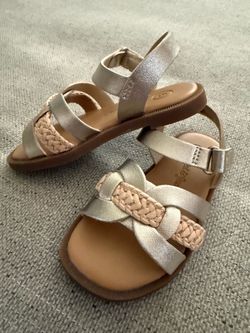 Little girls sandals
