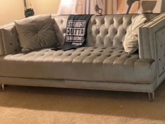 Set of 2 Grey Velvet Chesterfield Sofas – Glam / Modern Style