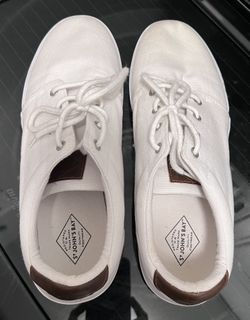 Men’s White Shoes Size 12M
