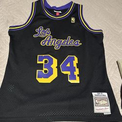 Lakers Jersey Size L