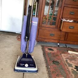 Sanitaire Heavy Duty Vacuum Cleaner Works Perfect Excellent Condition