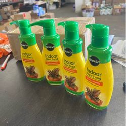 Miracle-Gro Indoor Plant Food, Liquid Plant Food for Houseplants, Snake Plants, Peace Lilies, Flowers, Vegetables, Herbs and More, 8 oz., 2-Pack