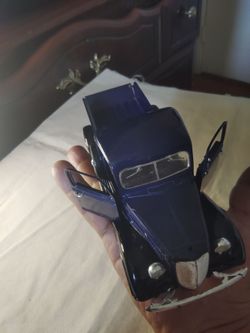 Blue Classic Die-Cast Model Car$35 cash