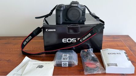 Canon EOS R5