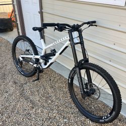 Commencal Dh Size M