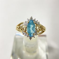 10k Marquise Cut Topaz Ring Size 9 