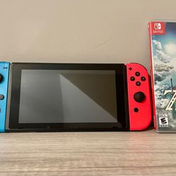 Nintendo Switch W/ GAMES & CONTROLLERS