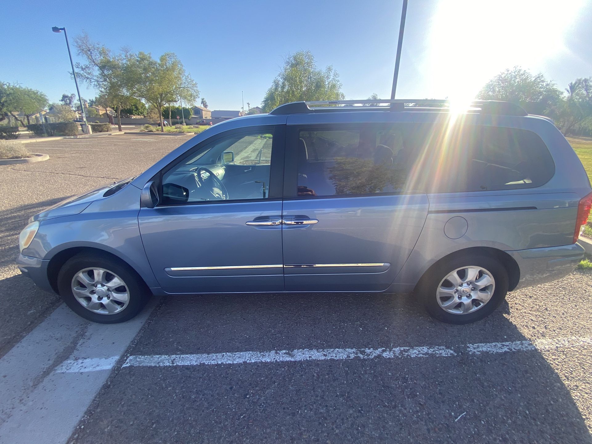 2006 Hyundai Entourage