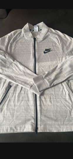 Nike men’s jacket size medium