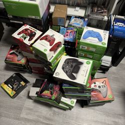 Xbox One Controllers (Wired )