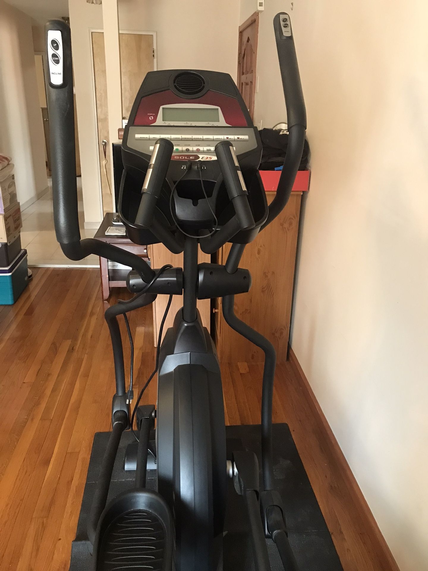 Sole Fitness E35 Elliptical Machine