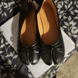 Black Split Toe Ballet Flats Size 39