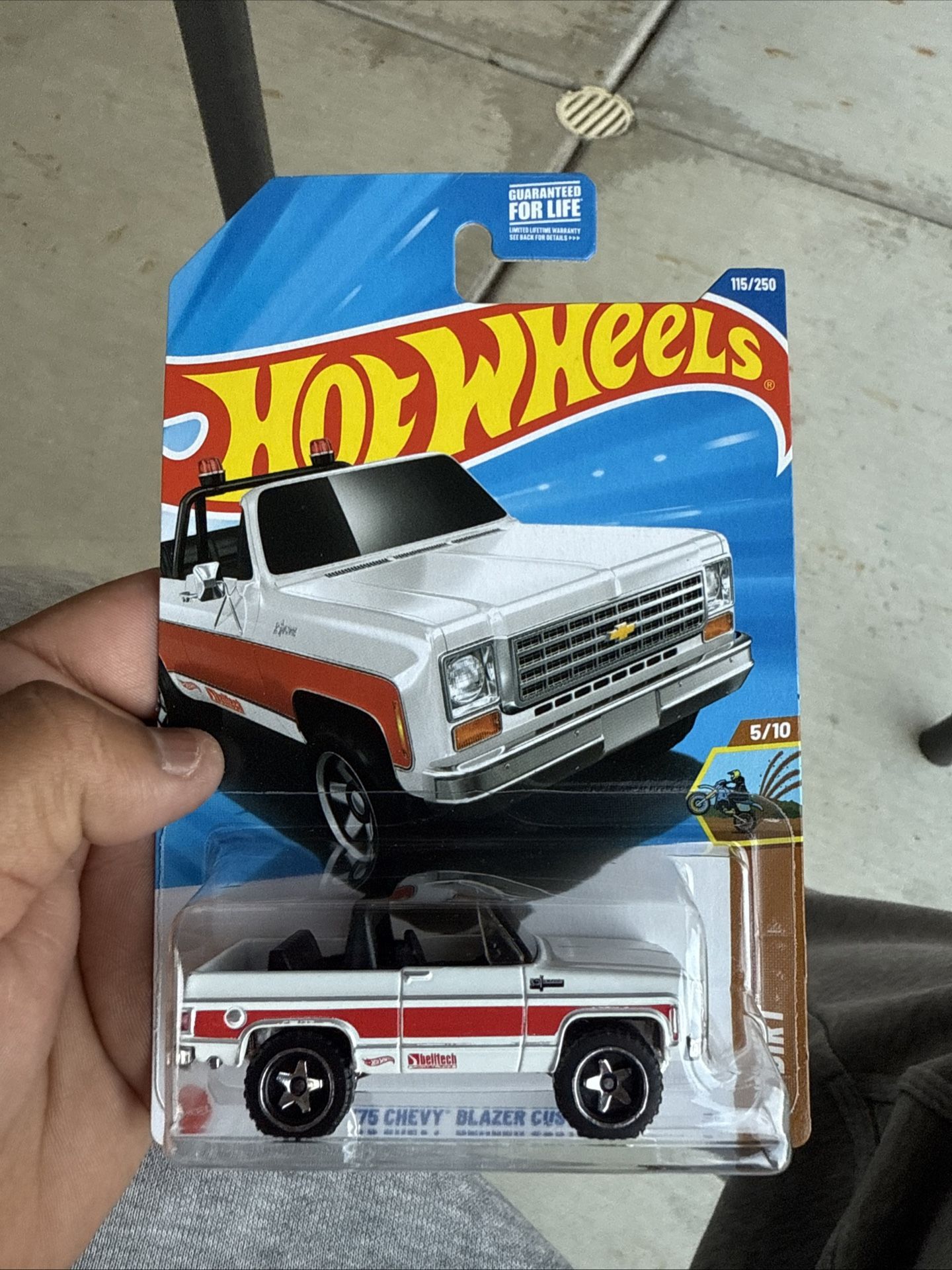 Hot Wheels 2025 Case L '75 Chevy Blazer Custom HW Dirt -m