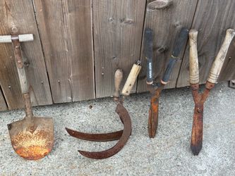 VINTAGE COLLECTION RUSTIC GARDEN TOOLS