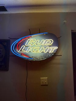 Antique Budlight Oval Neon Sign