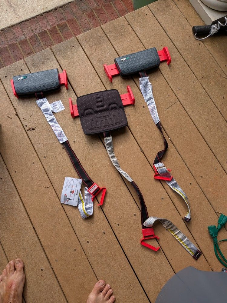 MIFOLD GRAB AND GO BOOSTER SEAT