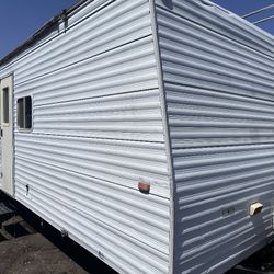 1999 Fleetwood RV Toy Hauler 